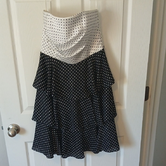 White House Black Market Dresses & Skirts - White House Black Market Polka Dot Black and White Dress. Size 4